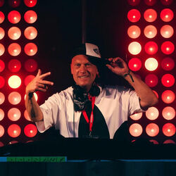 Picture of DJ Hooligan