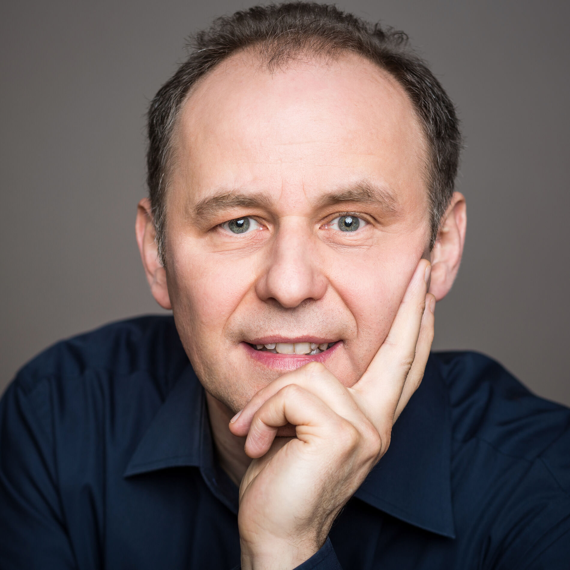 Artist picture of Robert von Heeren
