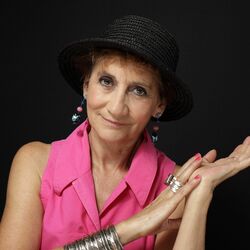 Picture of Caroline Loeb