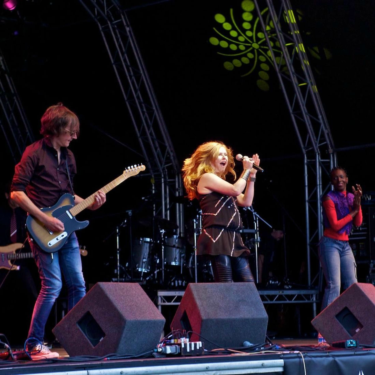T'pau