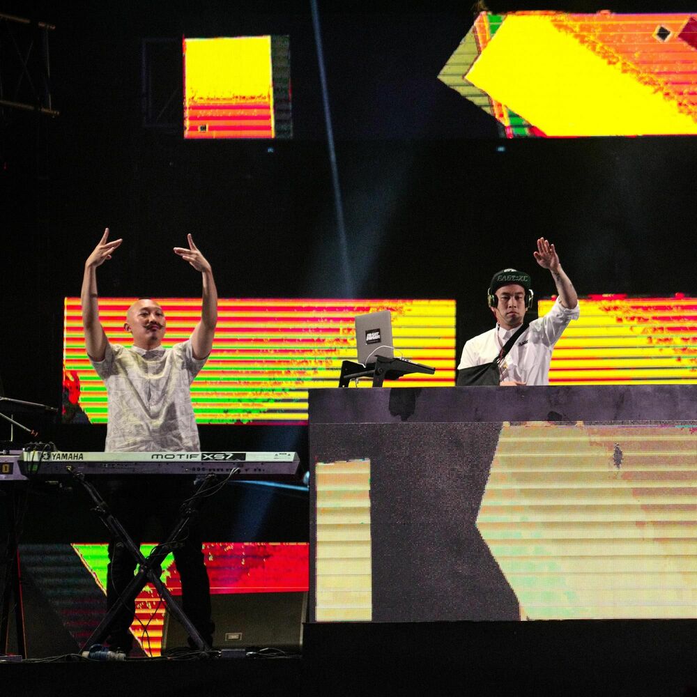 Picture of Far East Movement