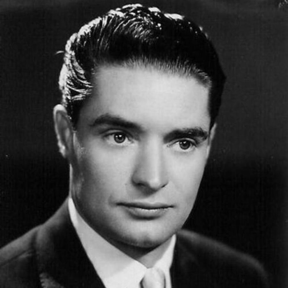 Photo de l'artiste Michel Legrand