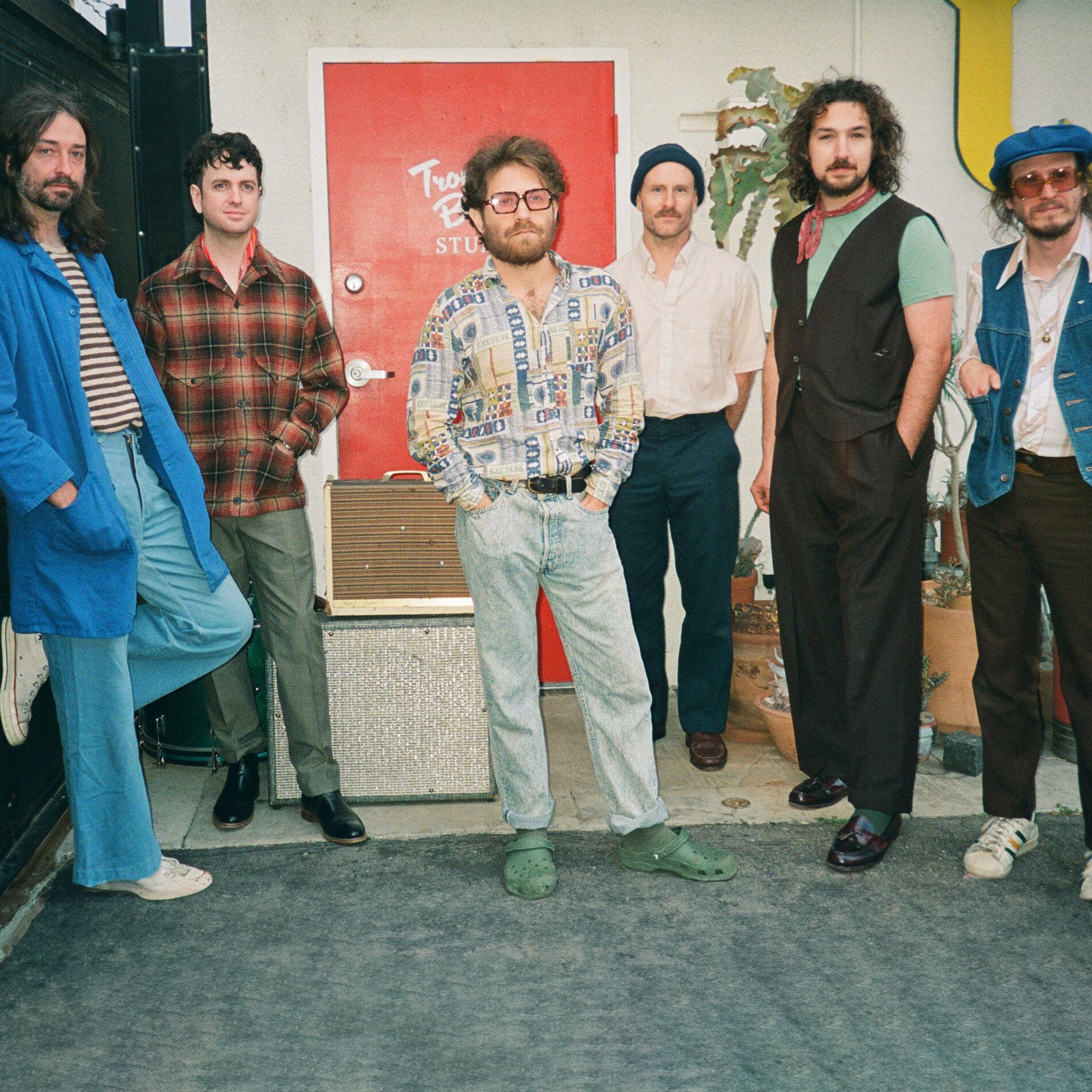 Artist picture of Alex Izenberg
