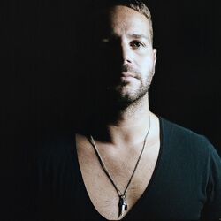 Picture of Alex Niggemann