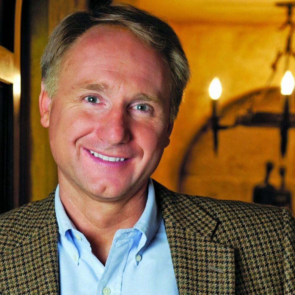 Picture of Dan Brown