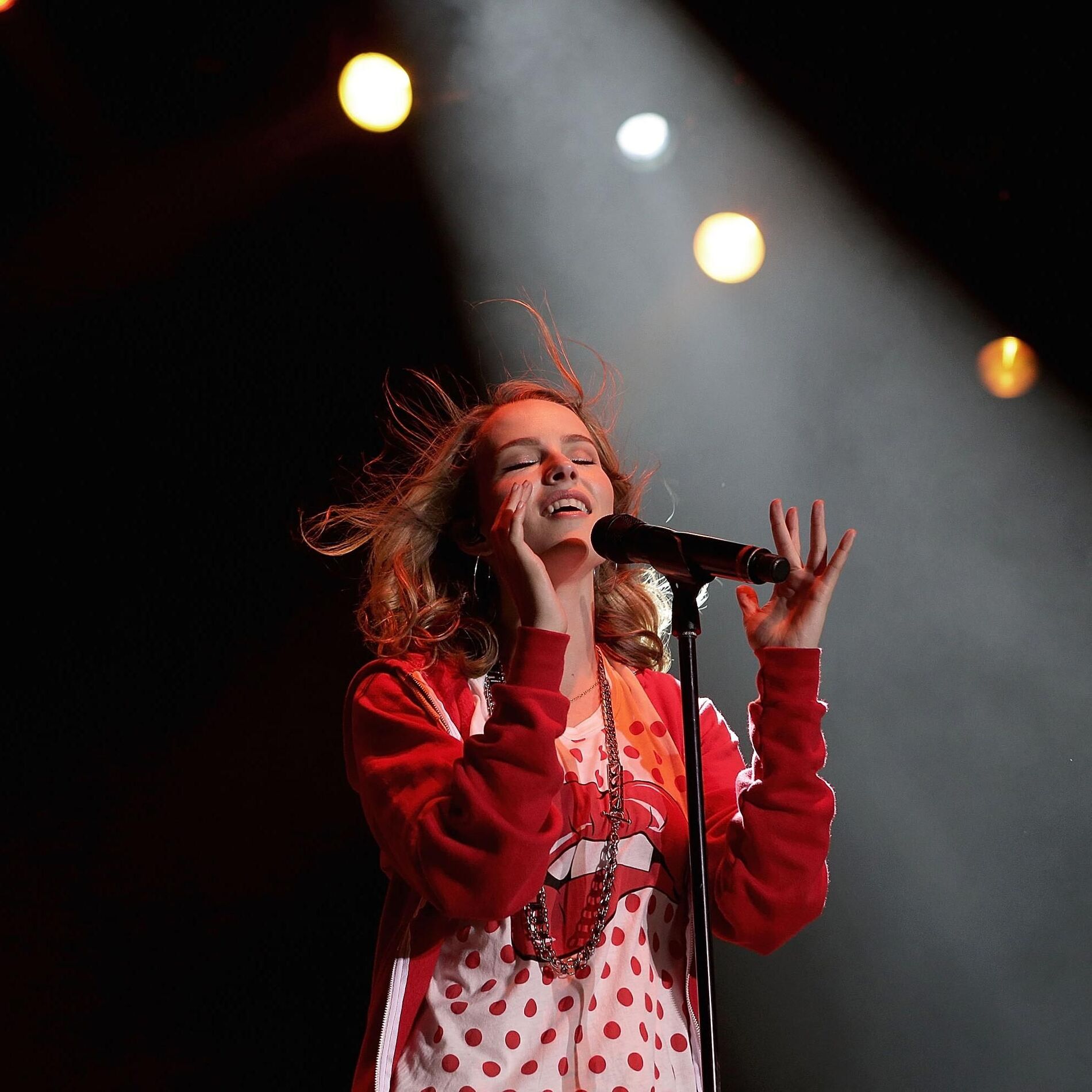 Bridgit Mendler