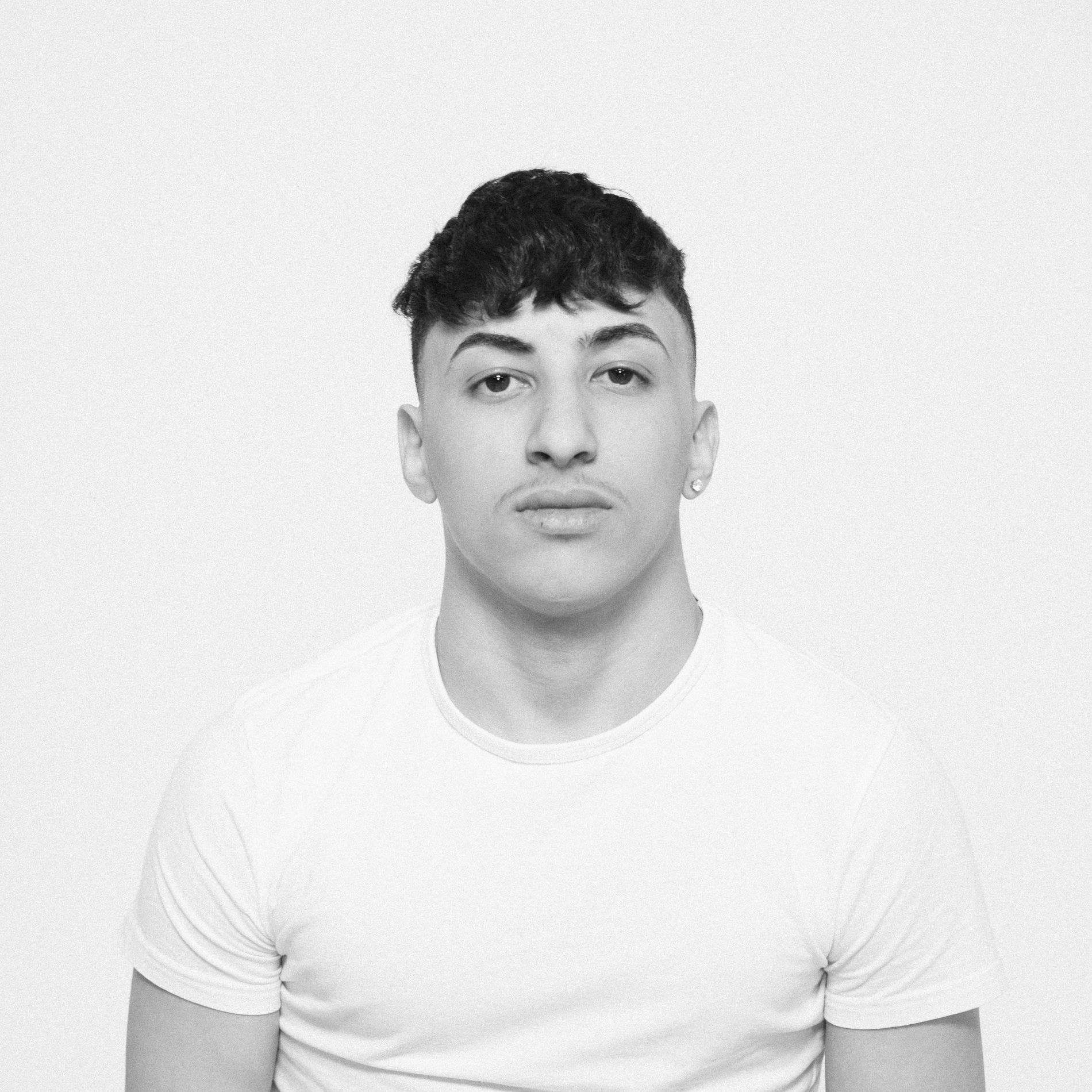 Artist picture of Medy