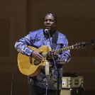 Vusi Mahlasela