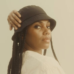 Picture of Ash Lauryn