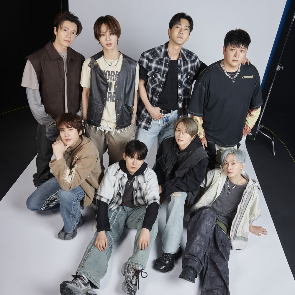 Picture of SUPER JUNIOR