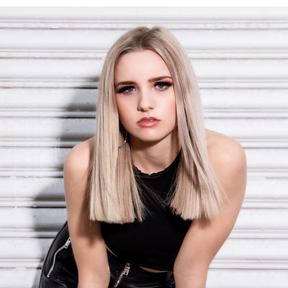 Picture of RAYNE