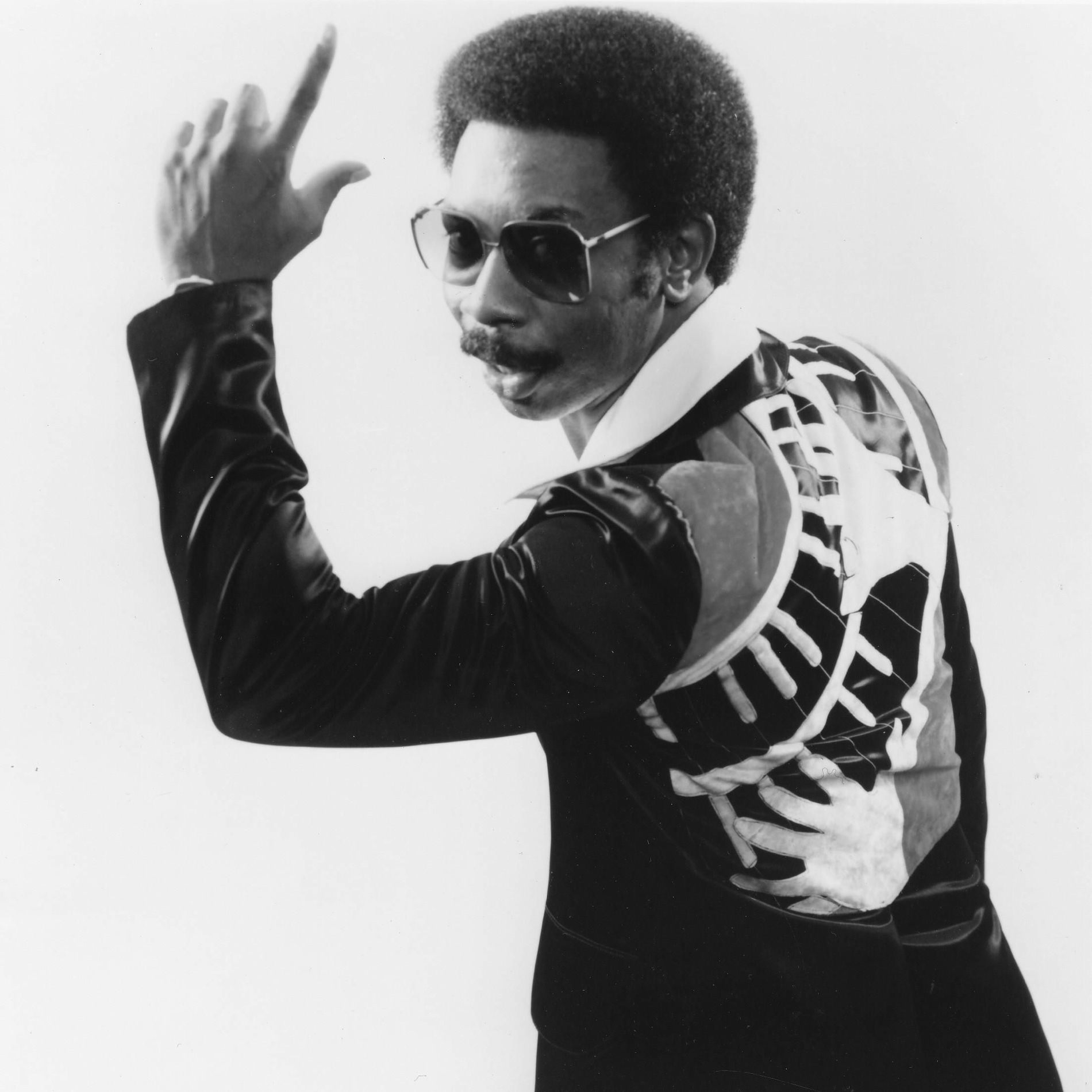 Frederick Knight: albums, songs, concerts | Deezer