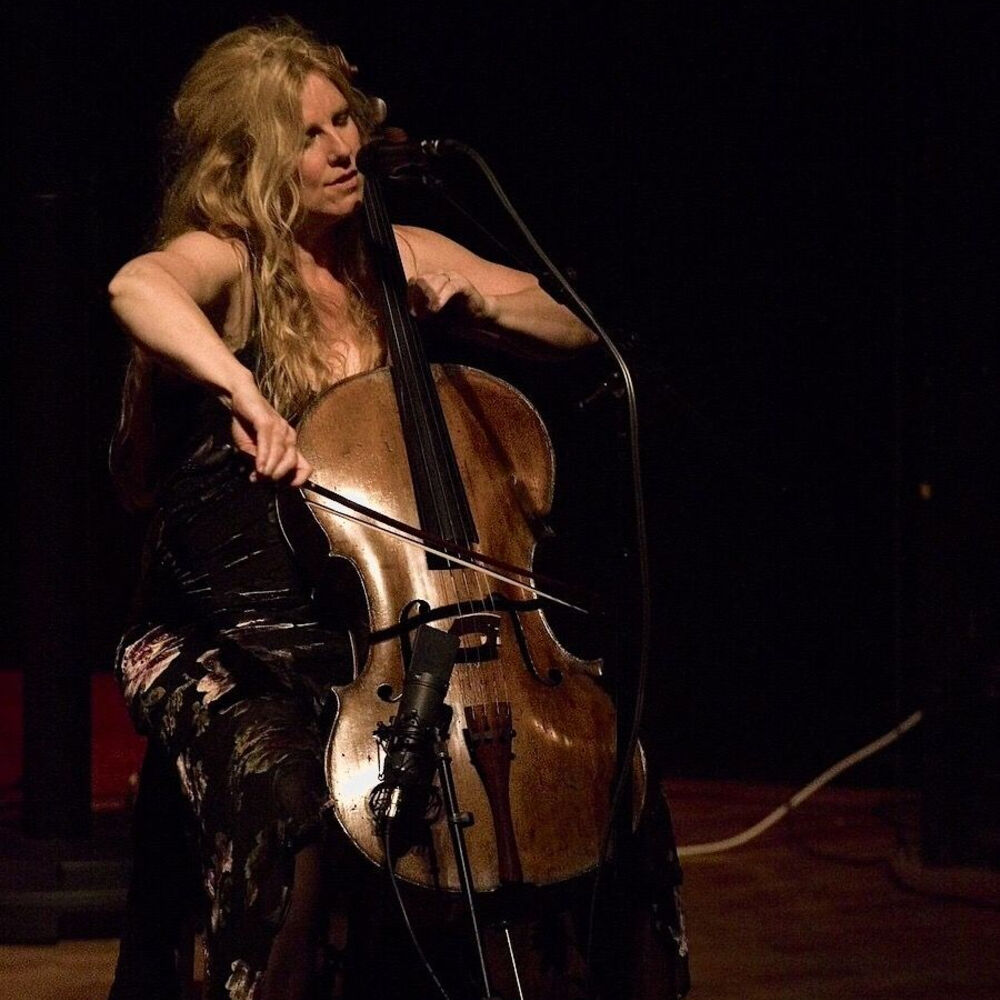 Picture of Caroline Lavelle