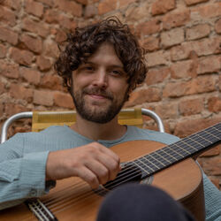 Picture of Hugo Branquinho