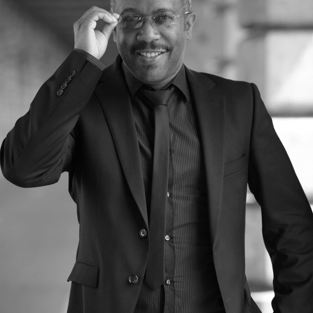 Picture of Ronald Rubinel