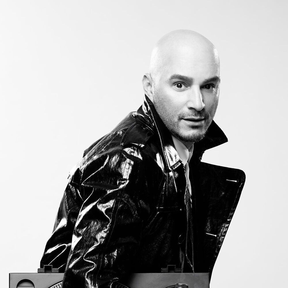 Picture of DJ Mike Cruz