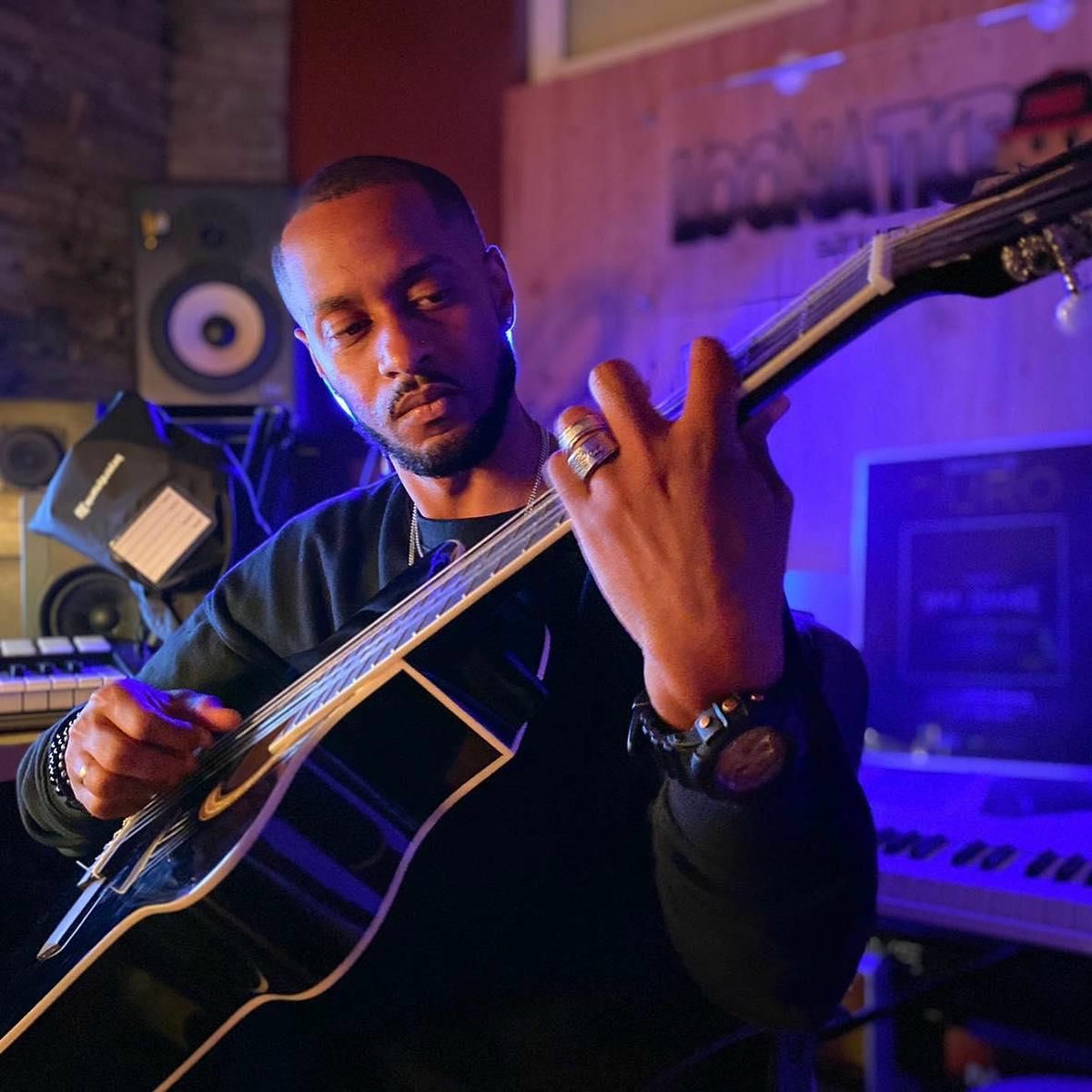 Artist picture of Loony Johnson