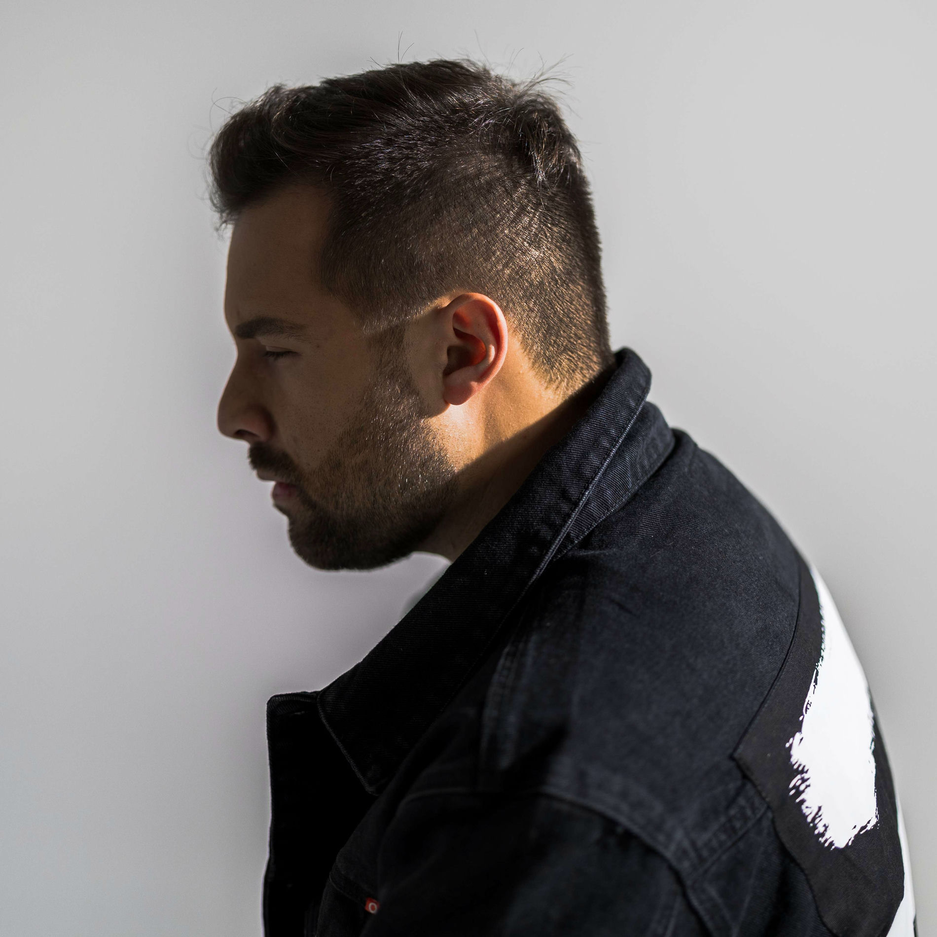 Artist picture of Caleb Hyles