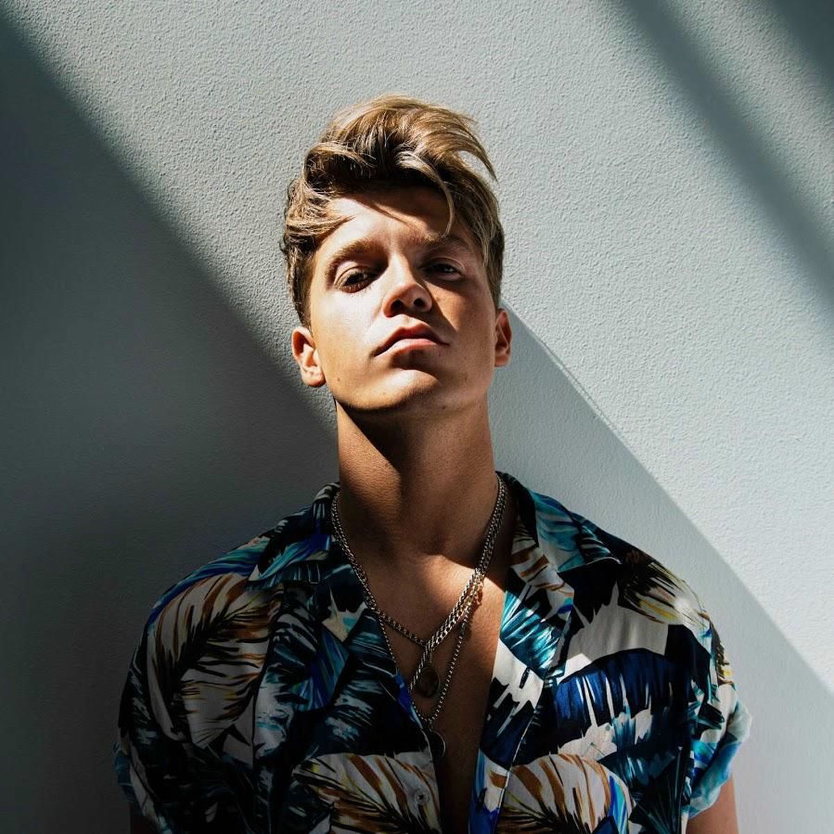 Artist picture of Jamie Miller