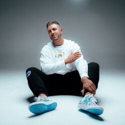 Picture of DJ Tommy Love