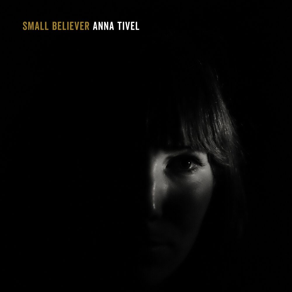 Picture of Anna Tivel