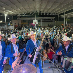 Picture of Los Vendavales de Adan Melendez