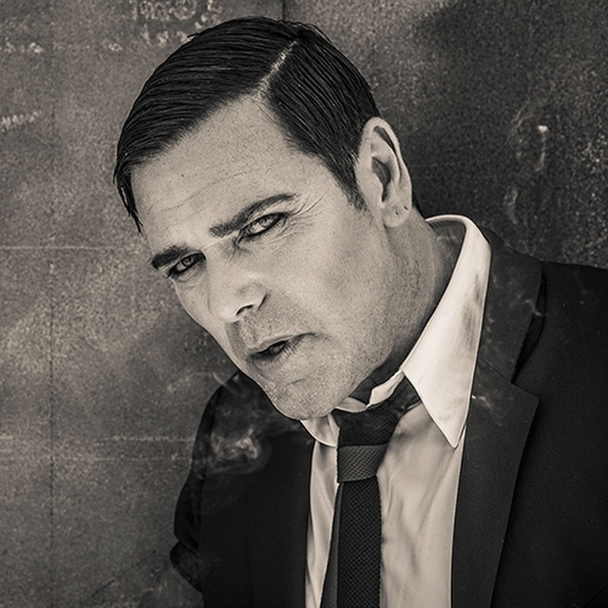 Artist picture of Emigrate