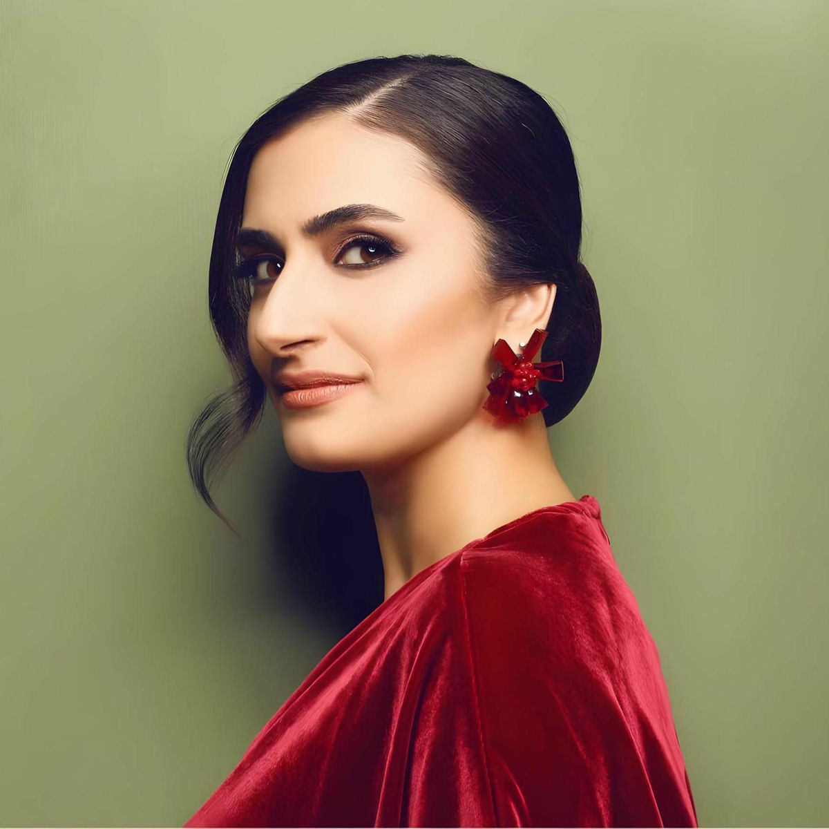 Artist picture of Özge Öz