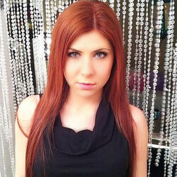 Picture of Angelika Vee