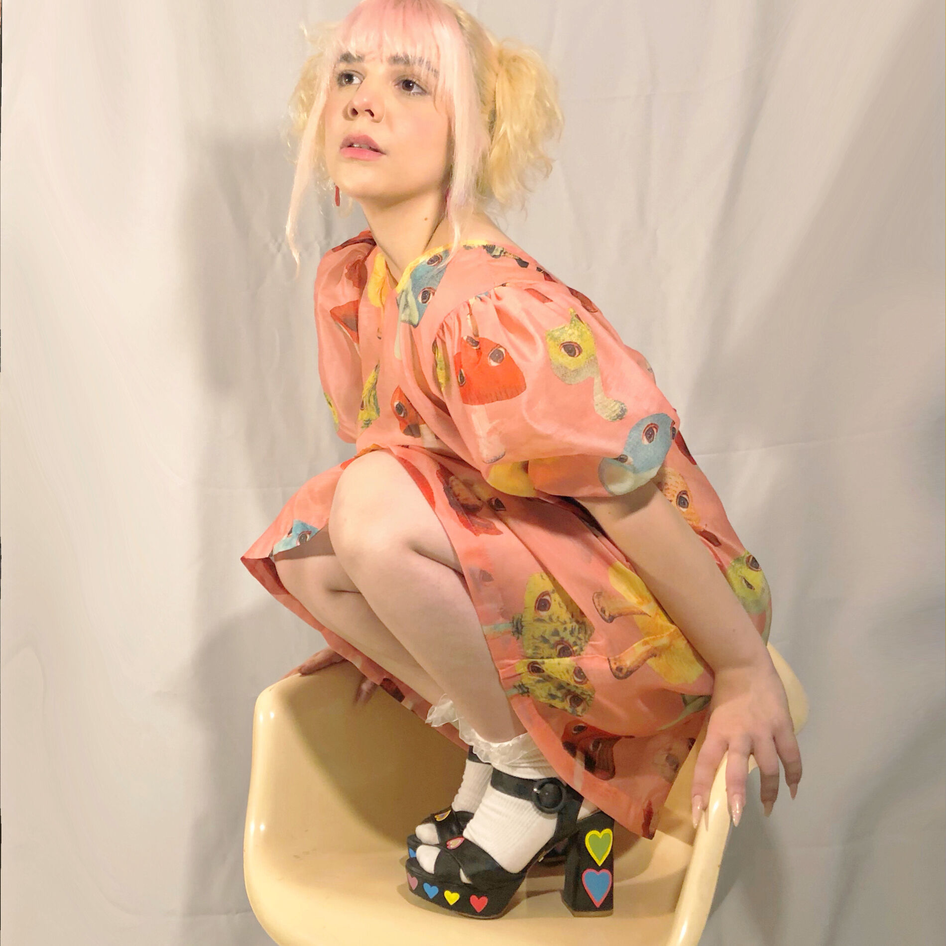 Artist picture of Chloé Silva