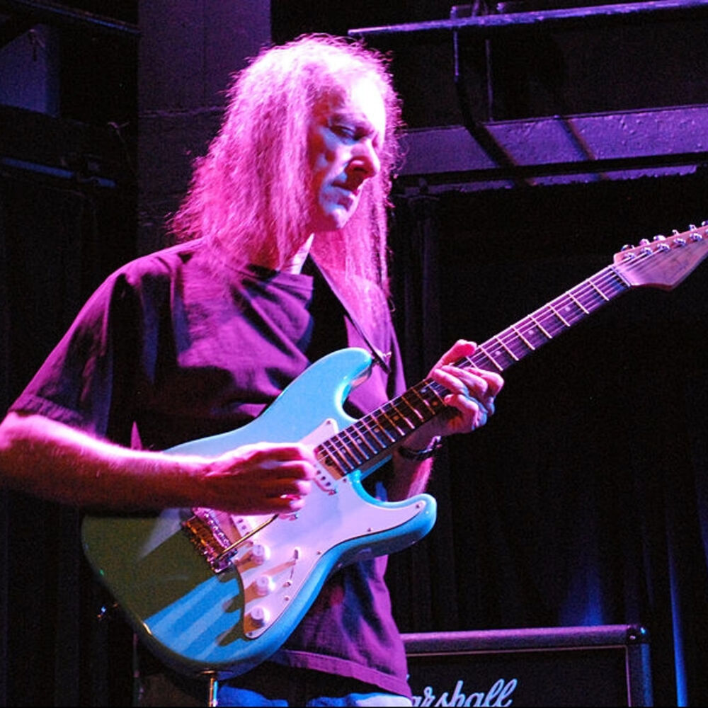 Picture of Scott Henderson
