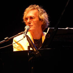 Picture of Eduardo Dusek