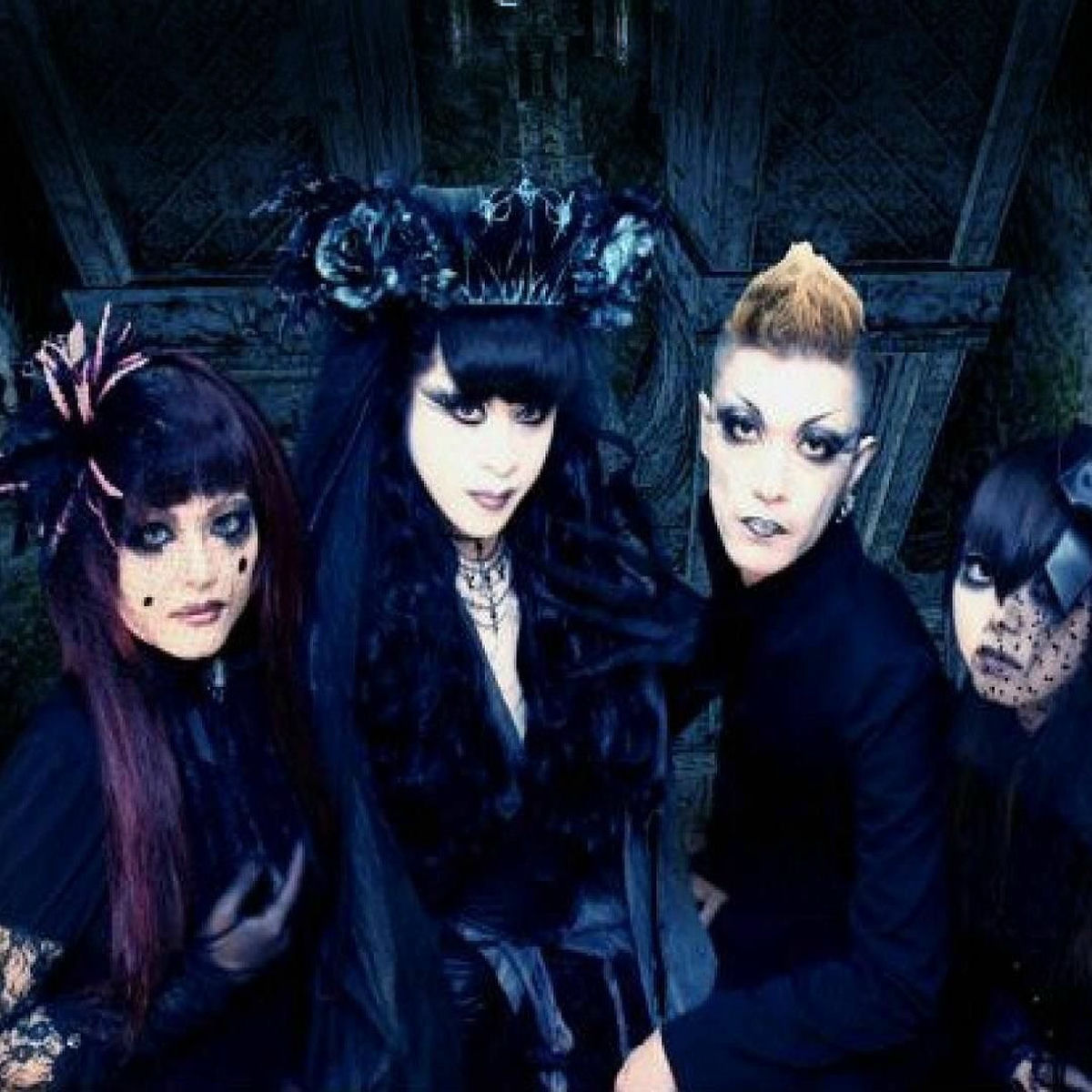 Velvet Eden: albums, songs, concerts | Deezer