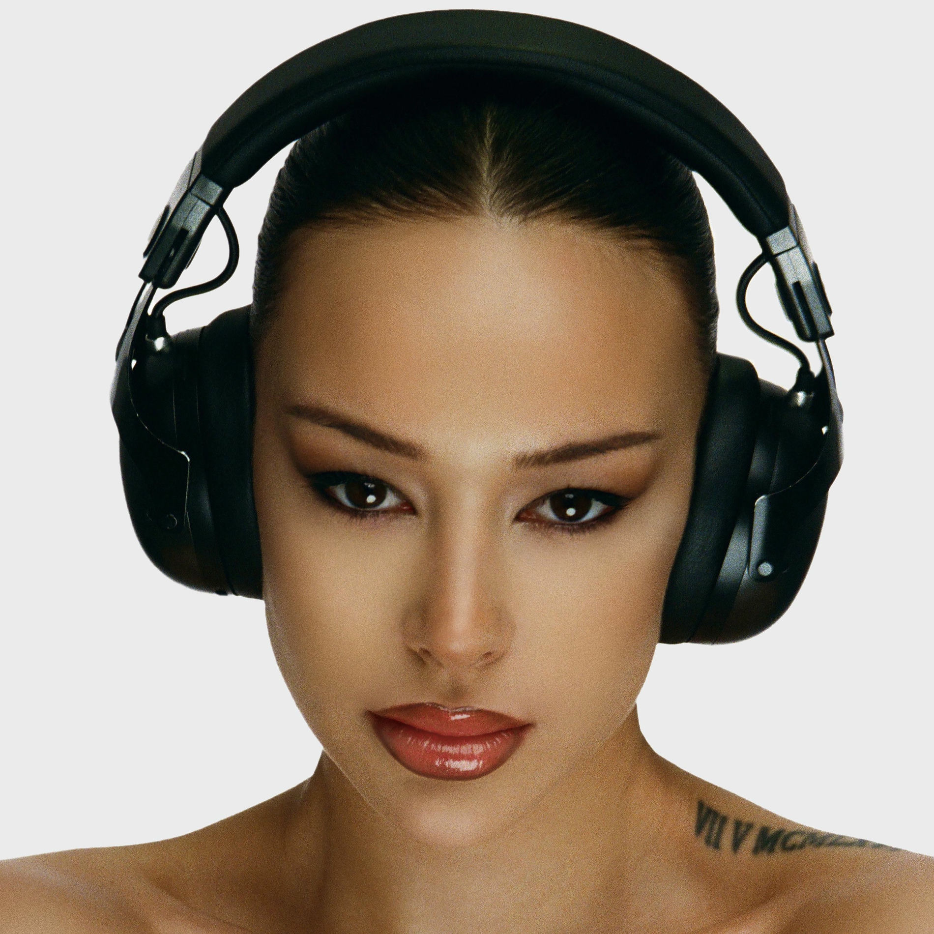 Artist picture of Elena