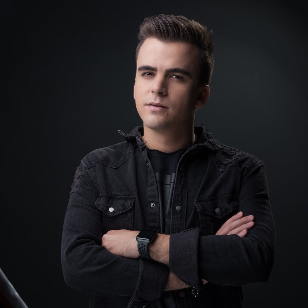 Picture of DJ PV
