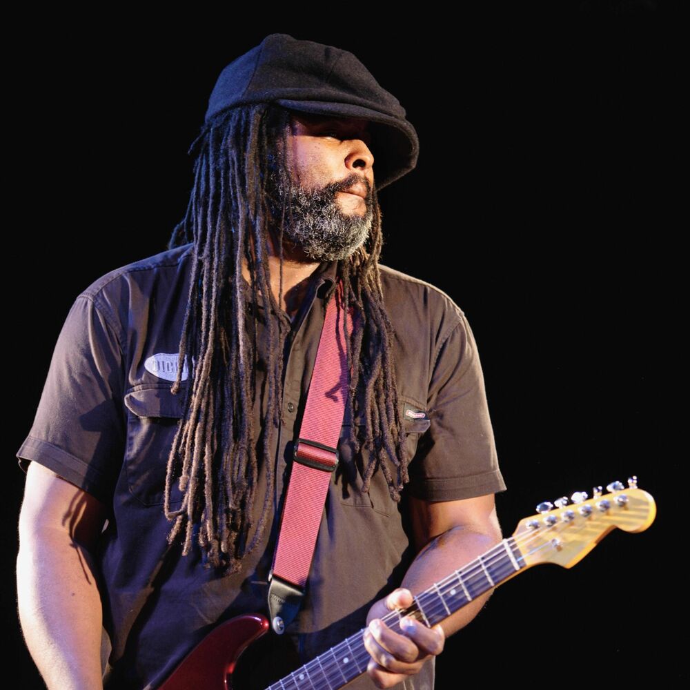 Picture of Alvin Youngblood Hart