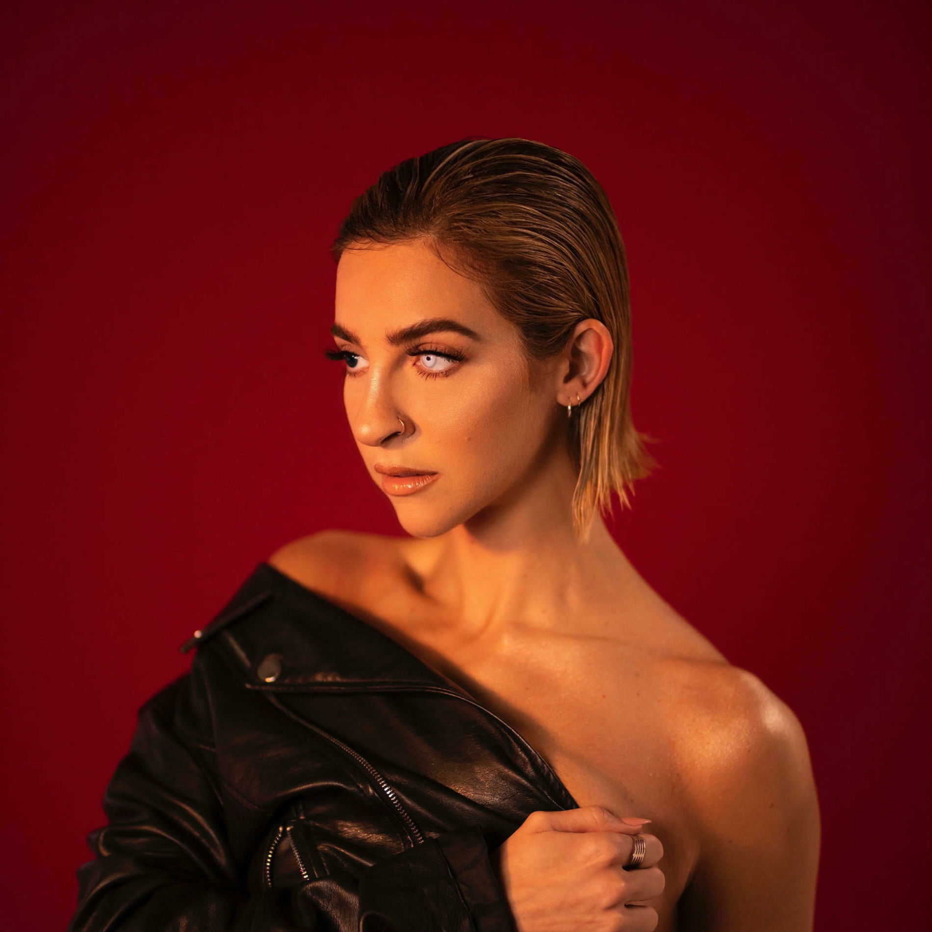 Artist picture of Gabbie Hanna