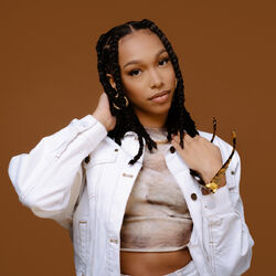 Picture of Alana Maria