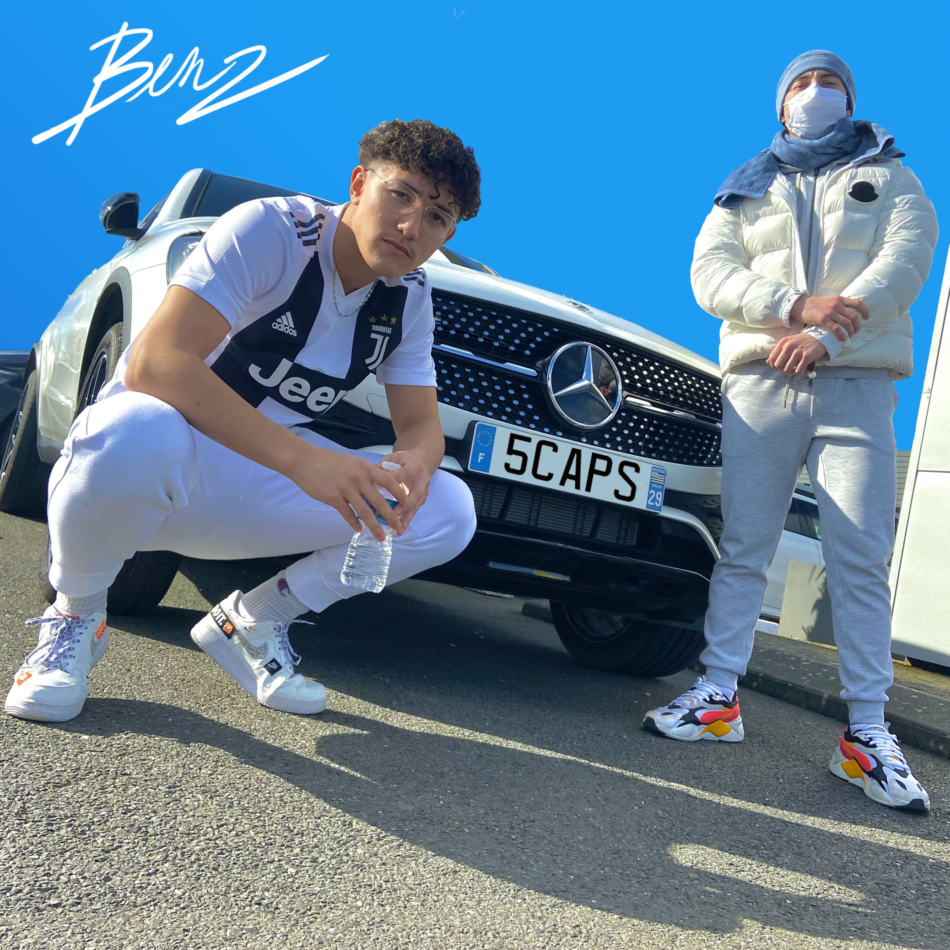 Artist picture of caps