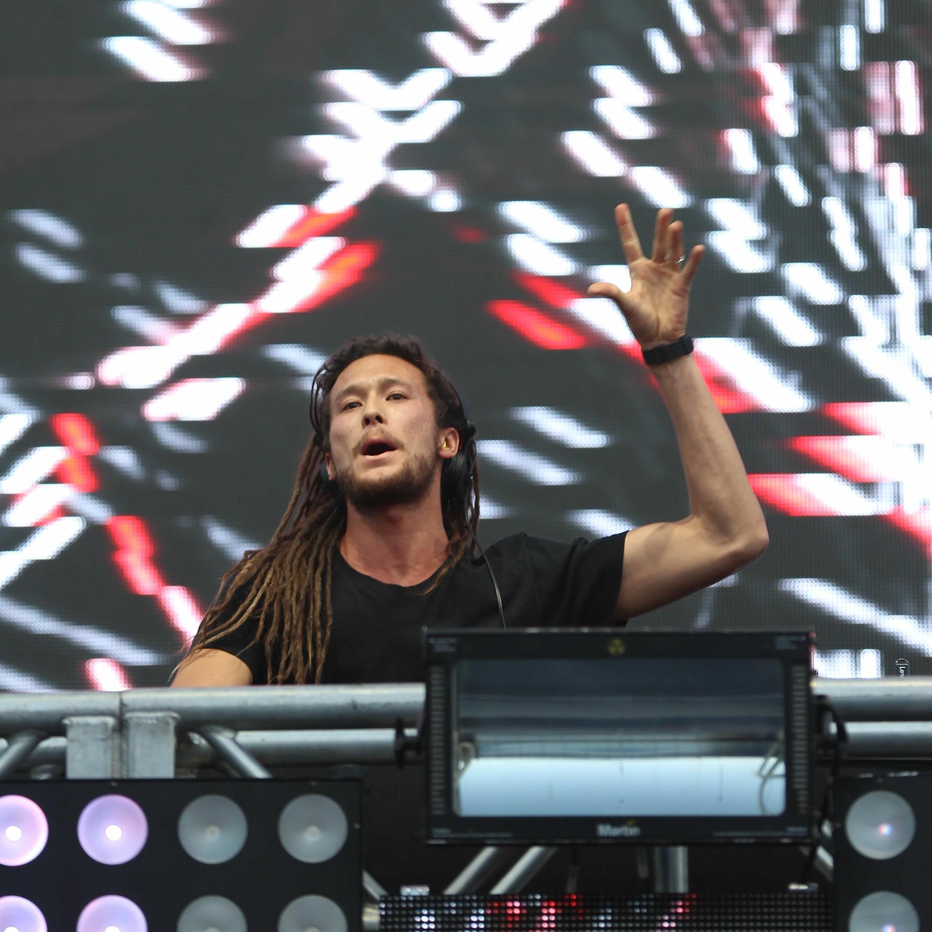 Artist picture of Henry Fong