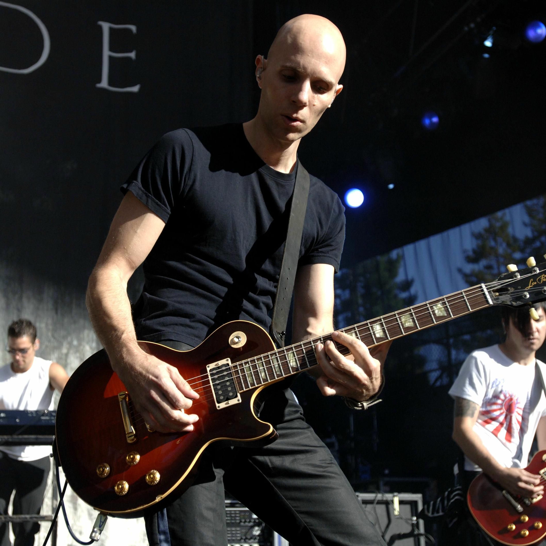 Artist picture of ASHES dIVIDE