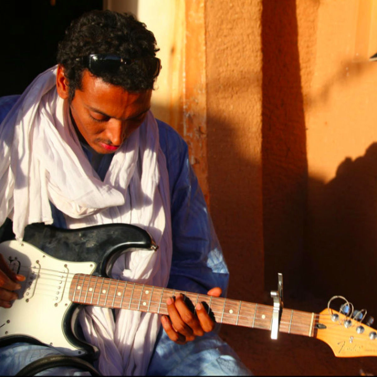 Artist picture of BOMBINO
