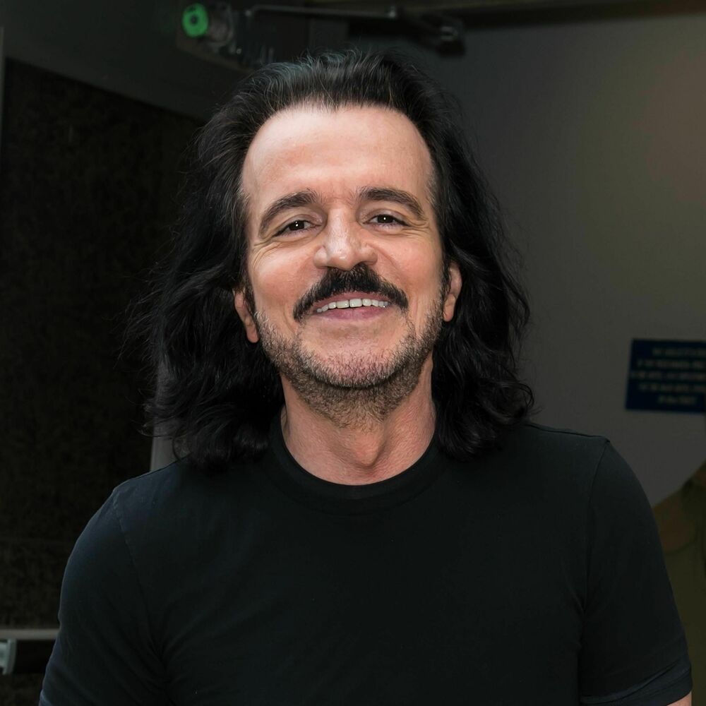 Picture of Yanni