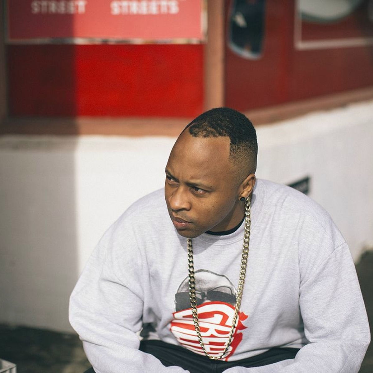 Artist picture of KG