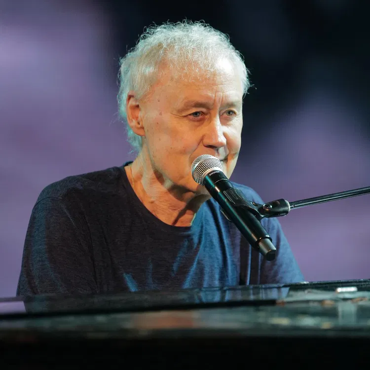 Bruce Hornsby