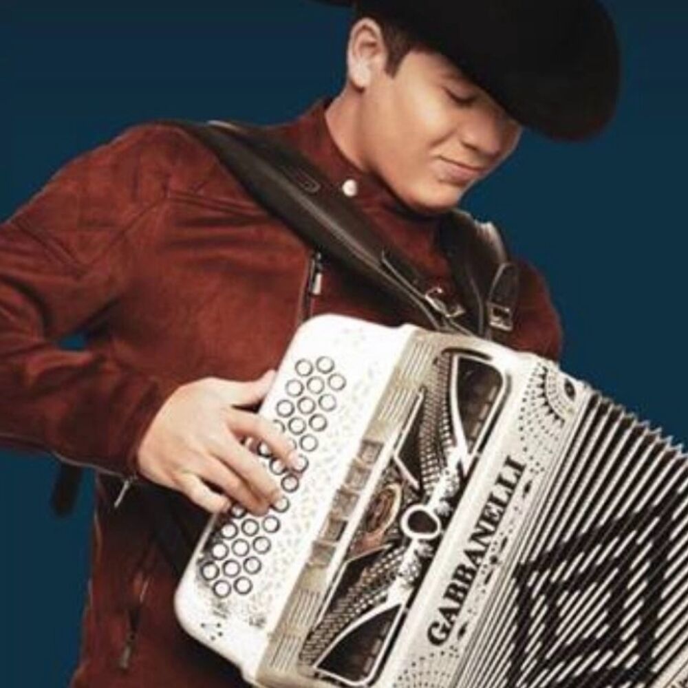 Picture of Remmy Valenzuela