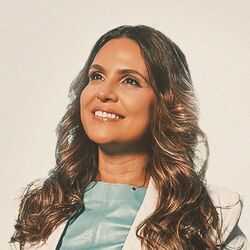 Aline Barros