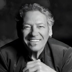 Picture of Lorenzo Santamaría