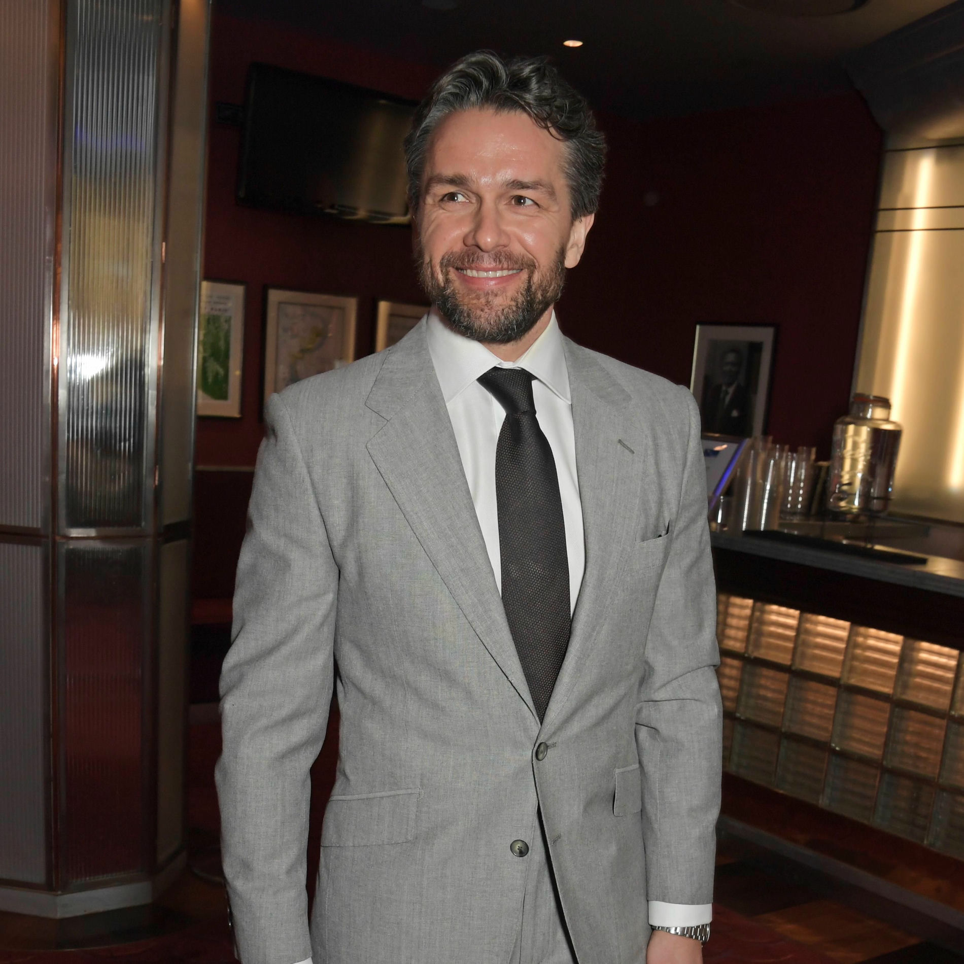 Julian Ovenden