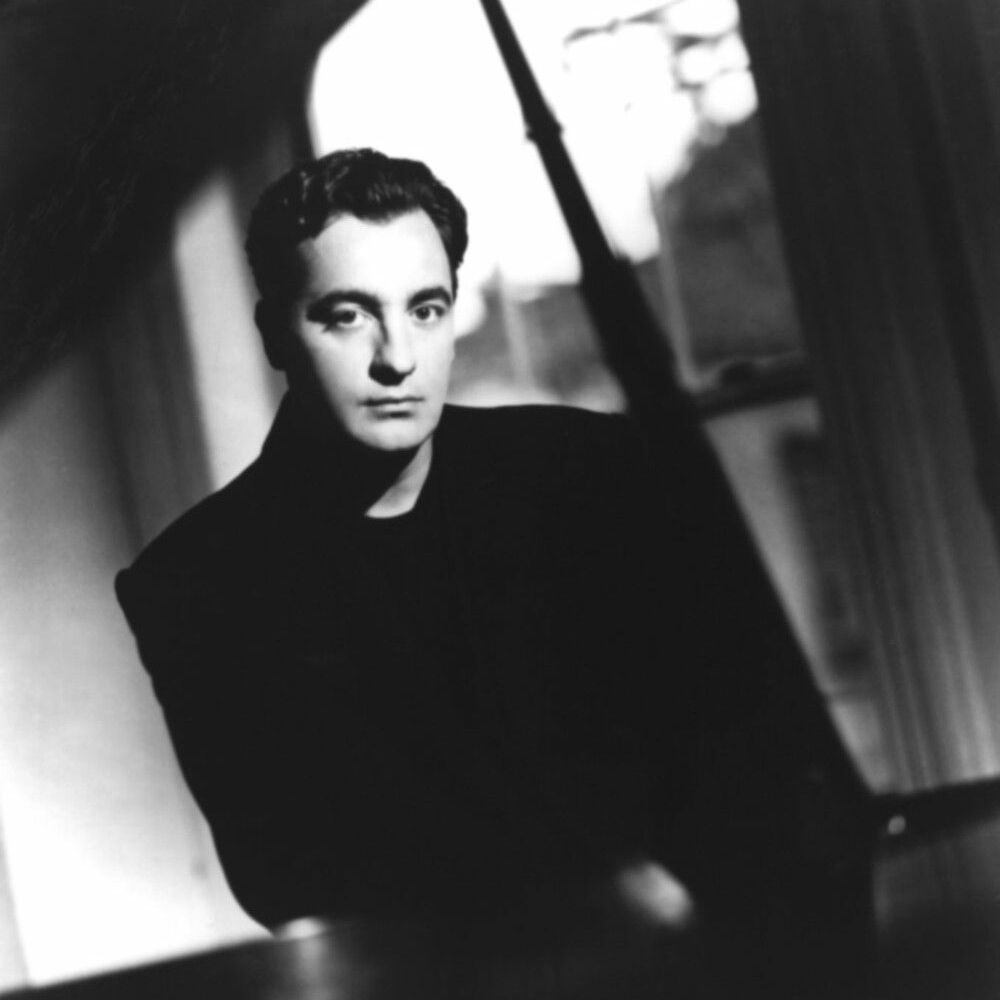 Picture of Alex Bugnon